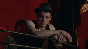 Задник к фильму "Возвращаюсь к нормальной жизни" #372657