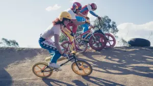 Видео к фильму BMX Bandits | BMX Bandits (1983) ORIGINAL TRAILER