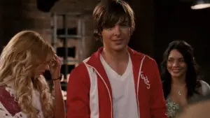 Задник к фильму "Классный мюзикл 3: Выпускной" #721447