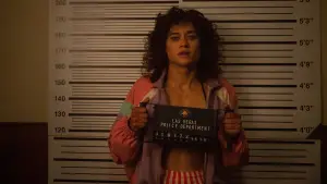 Задник к фильму "Любовь истекает кровью" #556696