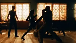 Задник к фильму "Отражение в мёртвом бриллианте" #558837