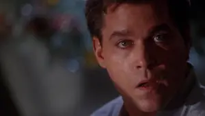 Задник к фильму "Турбулентность" #654085