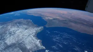 Задник к фильму "Прекрасная планета" #417301