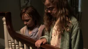 Задник к фильму "Мама" #294465