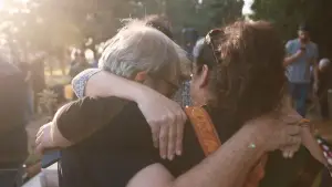 Задник к фильму "Holding Liat" #770795