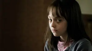 Задник к фильму "Игра в прятки" #290213