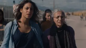 Задник к фильму "Разлучённые сёстры" #447287