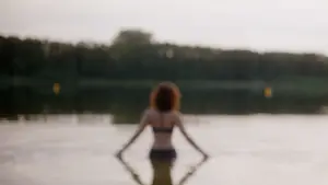 Задник к фильму "Maysoon" #771266