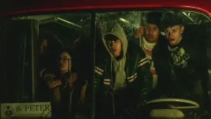 Задник к фильму "Тьма: Монстры за поворотом" #163537