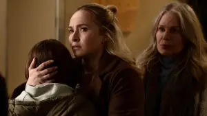 Видео к фильму Sleepwalker | Official Clip - "You're Sleepwalking Again"