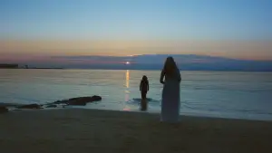 Задник к фильму "Gündüz Apollon Gece Athena" #781300