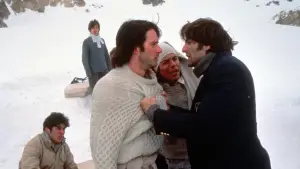 Задник к фильму "Выжить" #636049