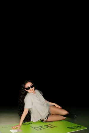 Постер к фильму "Момент" #516767