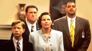 Видео к фильму Первый ребенок страны | First Kid (1996) Classic Trailer- Sinbad Movie HD