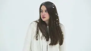 Видео к фильму Белая птица в метели | Clip - Dreams