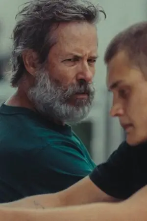 Постер к фильму "Внутри" #698165