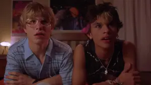 Задник к фильму "Загадочная кожа" #637793