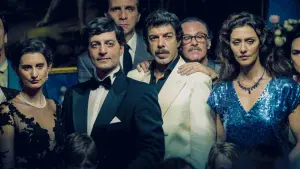 Задник к фильму "Предатель" #201852