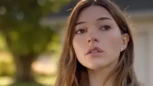 Задник к фильму "Та, что сбежала: История Кары Робинсон" #390519