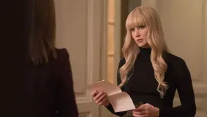 Задник к фильму "Красный воробей" #728295