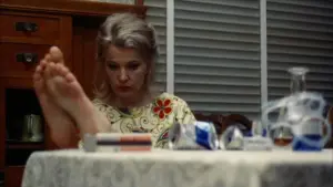 Задник к фильму "Женщина не в себе" #505944