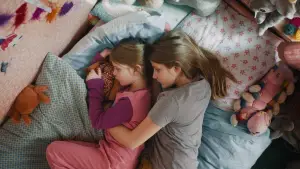 Задник к фильму "Louise" #788852