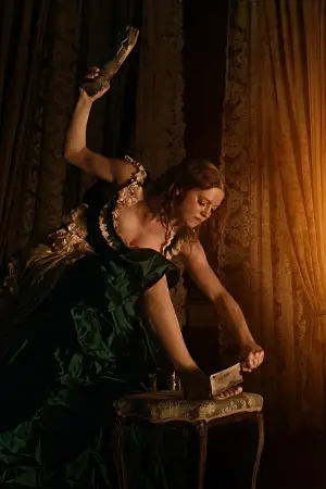 Постер к фильму "Гадкая сестра" #519535