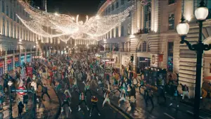 Задник к фильму "Быть лучше: История Робби Уильямса" #575386