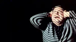 Задник к фильму "Мучительная боль" #705447