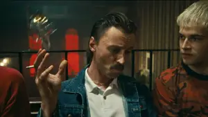 Задник к фильму "На игле" #656434