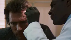 Задник к фильму "Грязный Гарри 2: Высшая сила" #236989