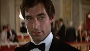 Задник к фильму "007: Искры из глаз" #637742