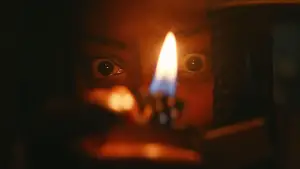 Задник к фильму "Женщина во дворе" #612751