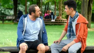 Задник к фильму "Поцелуи украдкой" #445895