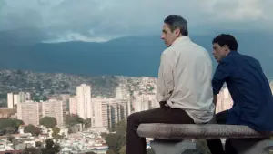 Задник к фильму "Издалека" #493069