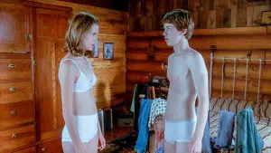 Задник к фильму "Детям до шестнадцати" #502115