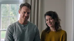 Задник к фильму "Холли Остается Ночевать" #437004