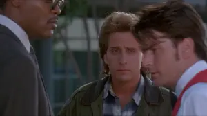 Задник к фильму "Заряженное оружие" #308345