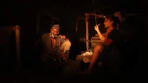 Задник к фильму "சாயாவனம்" #932061