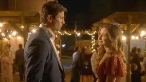 Видео к фильму Falling for the Competition | Trailer