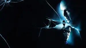 Задник к фильму "Неуязвимый" #237253