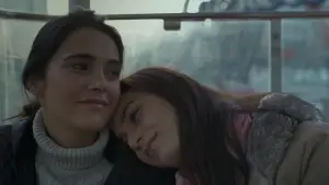Задник к фильму "Ölü Mevsim" #885454