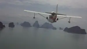 Задник к фильму "007: Человек с золотым пистолетом" #646041