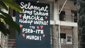 Задник к фильму "Dilan ITB 1997" #817780