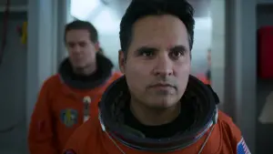 Задник к фильму "За миллион миль отсюда" #183057