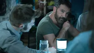 Задник к фильму "Охранник" #726466