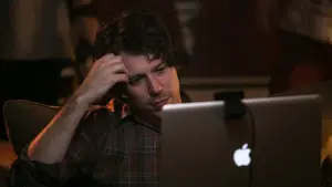 Видео к фильму The Heart Machine | The Heart Machine - Official Trailer