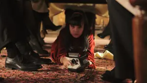 Задник к фильму "Не бойся темноты" #489759