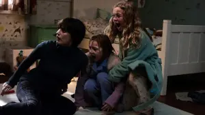 Задник к фильму "Мама" #294463