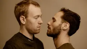 Задник к фильму "Блондин" #471285